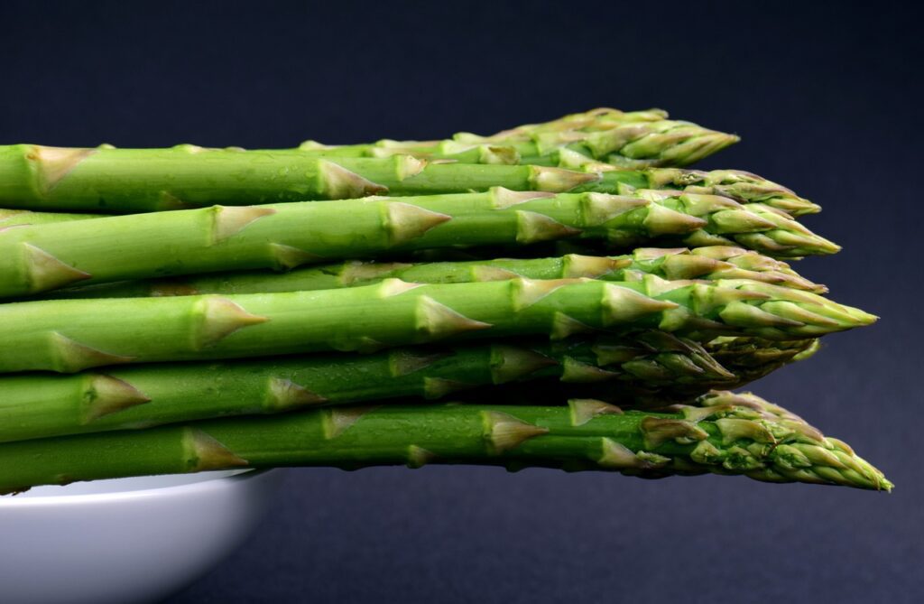 asparagus, green, green asparagus-3477960.jpg